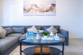 2BR Apartment in Harbour Views